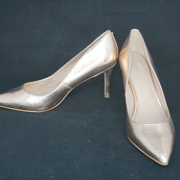 BCBGeneration Metallic 'Marci' Pointed Toe Pumps, Size 6.5B - Picture 11 of 11